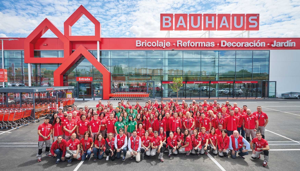 Foto del nuevo equipo de Bauhaus Legans