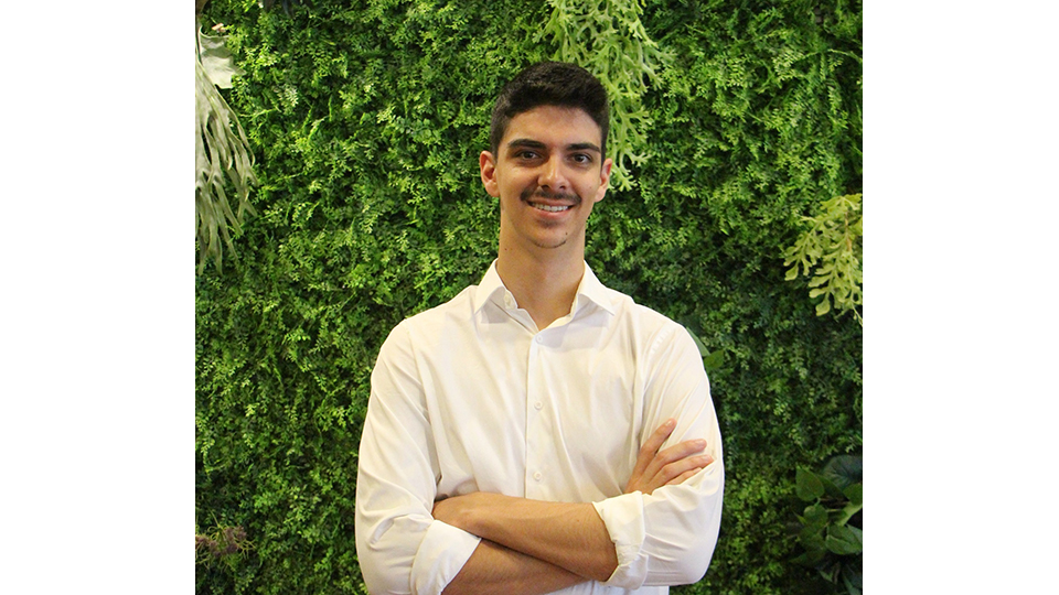 João Gomes, autor da tese de mestrado em Bioquímica Aplicada ‘Plastic degrading microorganisms... João Gomes, autor da tese de mestrado em Bioquímica Aplicada ‘Plastic degrading microorganisms...