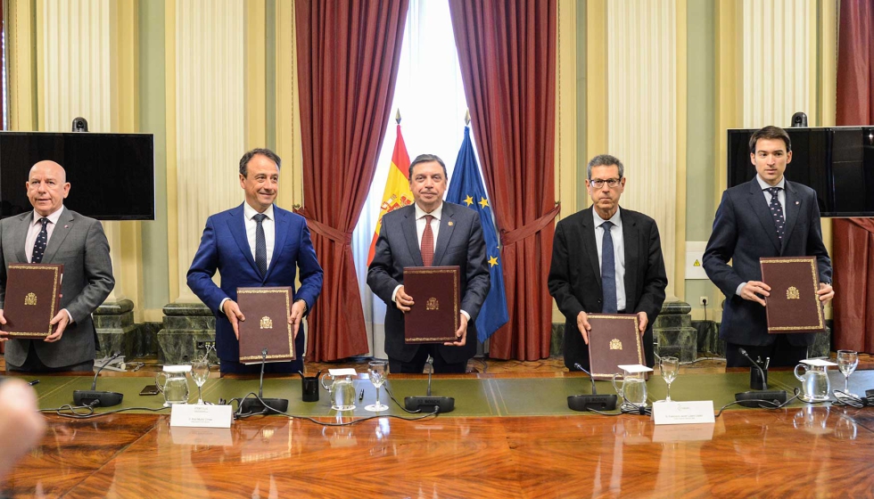 Firma del convenio entre el ministerio y las interprofesionales Interovic, Interporc y Provacuno