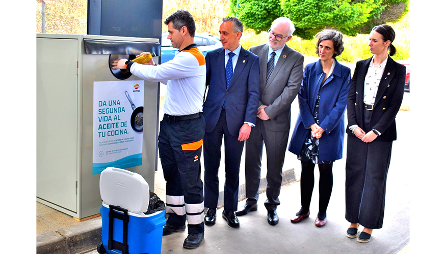 En 2025, Repsol para convertir una unidad de procesado de disel en Puertollano en una planta de produccin de combustibles renovables...