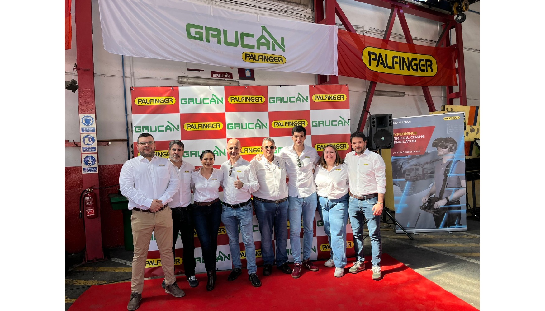 Directivos de Grucan y Palfinger Ibrica