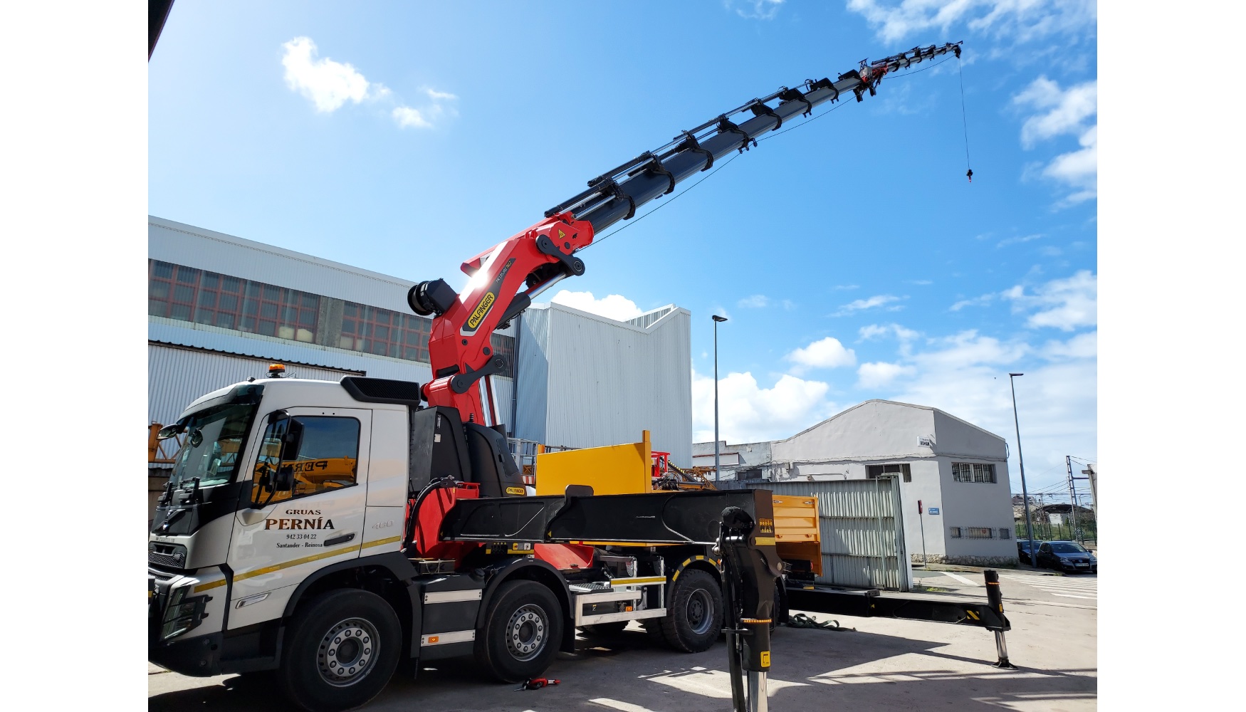 La gra ofrece un alcance horizontal de 34.5 m y hasta 1.020 kg de carga