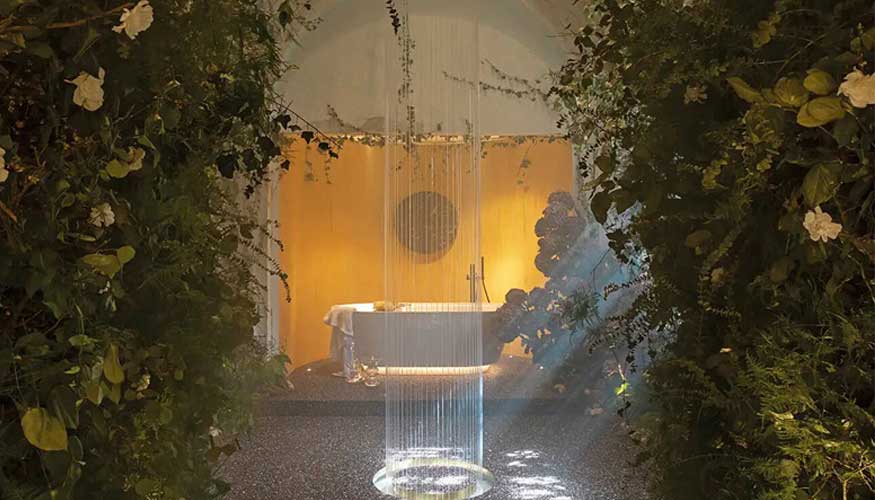 Espectacular cortina de agua en El Santuario de Roca, obra de Andreu Carulla