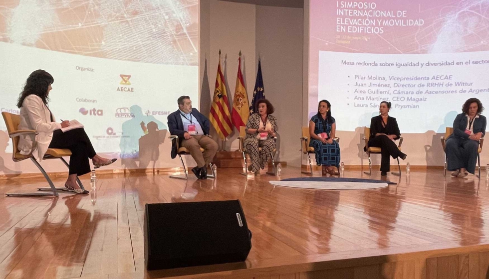 Un momento de la mesa redonda sobre igualdad y diversidad en el sector del ascensor