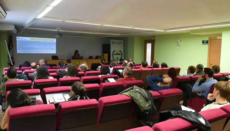 Un instante de la jornada organizada por Avoccyl en el Colegio de Veterinarios de Zamora