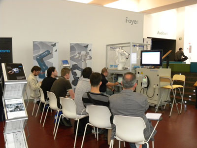 Technical minicourses gave an opportunity to companies to explain in a didactic way chosen products and solutions
