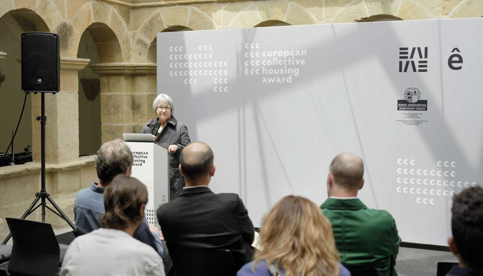 La Premio Pritzker 2021, Anne Lacaton... La Premio Pritzker 2021, Anne Lacaton...