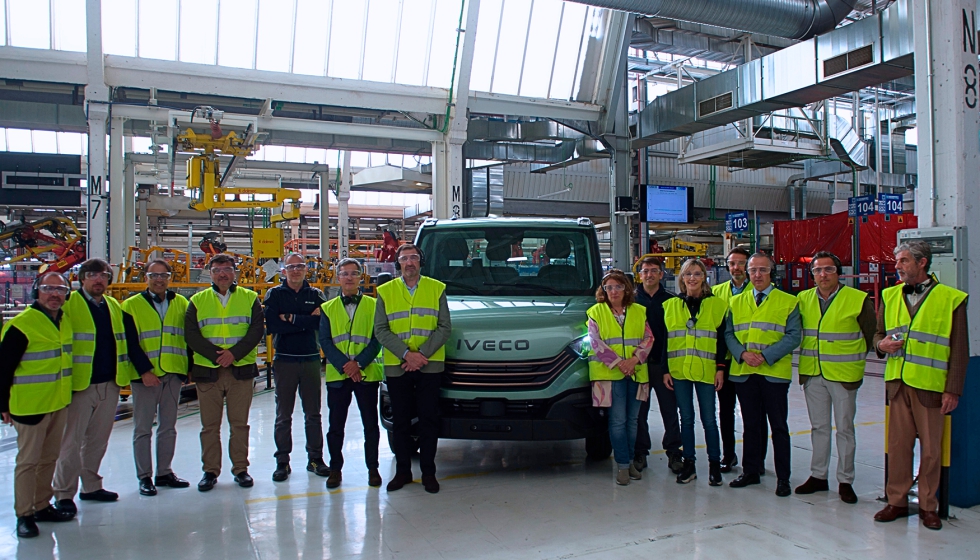 Visita de la Comisin de Industria a la Fbrica de Iveco, Valladolid. Fuente: Anfac