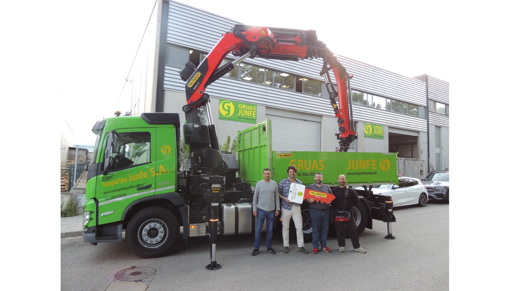 Acto de entrega a Transportes Junfe de la gra PK 580 TEC de Palfinger