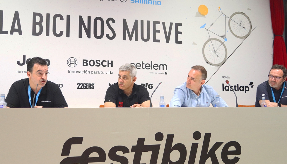 Festibike Congress by Shimano: Sergio Garca (The Bike Alliance), Toni Amat (Tradebike), Alberto Sanz (Cetelem) y Andrs de la Dehesa (Gescode)...