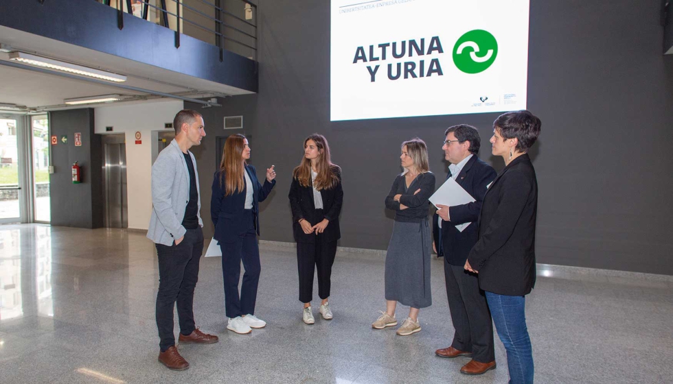 Acuerdo entre la Escuela de Ingeniería de Gipuzkoa y Altuna y Uria para construir la primera Aula de Bioconstrucción... Acuerdo entre la Escuela de Ingeniería de Gipuzkoa y Altuna y Uria para construir la primera Aula de Bioconstrucción...