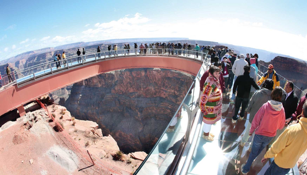 SkyWalk del Gran Can, ubicado en Arizona y construido a partir de las soluciones de acristalamiento SecurityGlas...