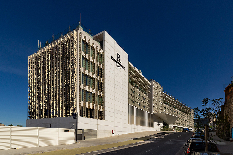 O primeiro Renaissance Hotels em Portugal, fica no Porto