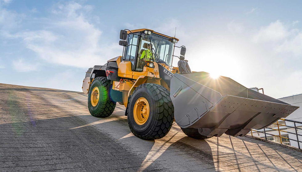 Carregadora de rodas el�trica L120