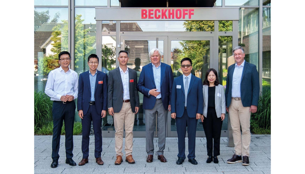 En 2023, una delegacin de Jingsheng Mechanical & Electrical visit la sede central de Beckhoff Automation en Verl...