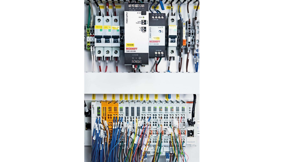 Desde seguridad integrada con terminales TwinSAFE y E/S estndar hasta diferentes acopladores de bus (abajo en la imagen)...