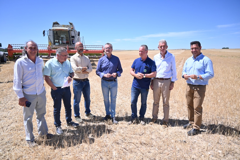 Acto de presentacin de la cosecha de cereal de invierno 2024 en Castilla y Len celebrado en Fontiveros (vila)