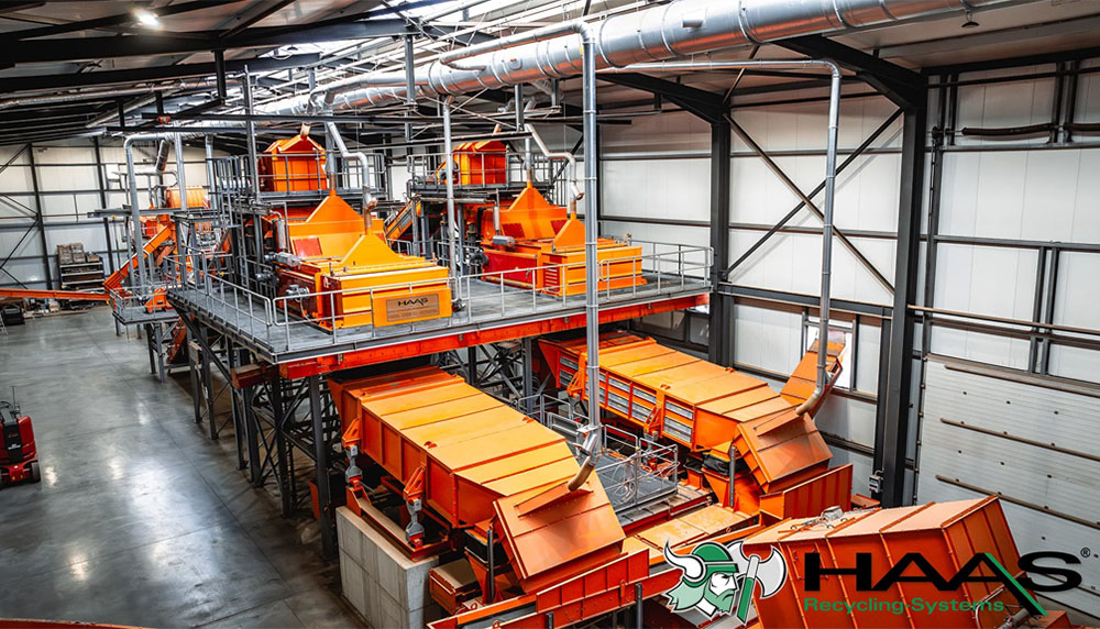 HAAS Recycling-Systems ha instalado con xito la planta de procesamiento de residuos de madera en la empresa AVG Baustoffe Goch GmbH...