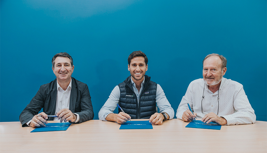 De izquierda a derecha, Ignacio Villaln Prez-Artacho, director regional de Espaa y Portugal en Everfield, Alfonso Carrasco Segado...