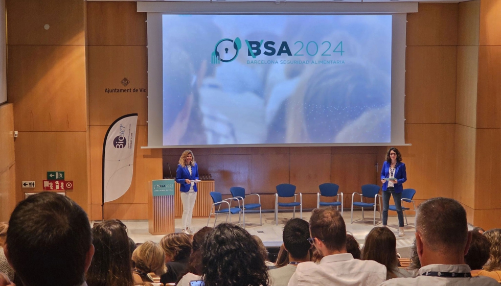 Nria Fuster, directora general de Bioser, y Juliana Roca, directora de Marketing y Comunicacin, durante la inauguracin del Foro BSA...