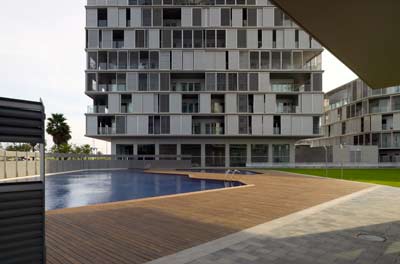 Las viviendas Ille de la Llum en Diagonal Mar, proyecto arquitectnico realizado por Llus Clotet