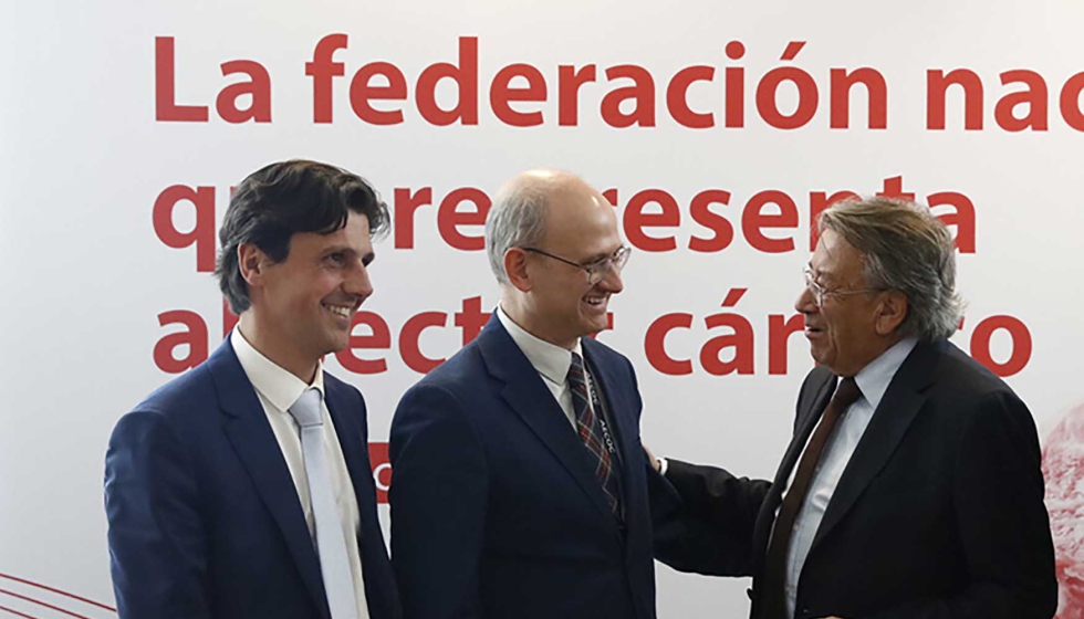 Ignasi Pons junto a Jos Miguel Herrero, director general de Industria Alimentaria del Ministerio de Agricultura, Pesca y Alimentacin, y Josep Sol...