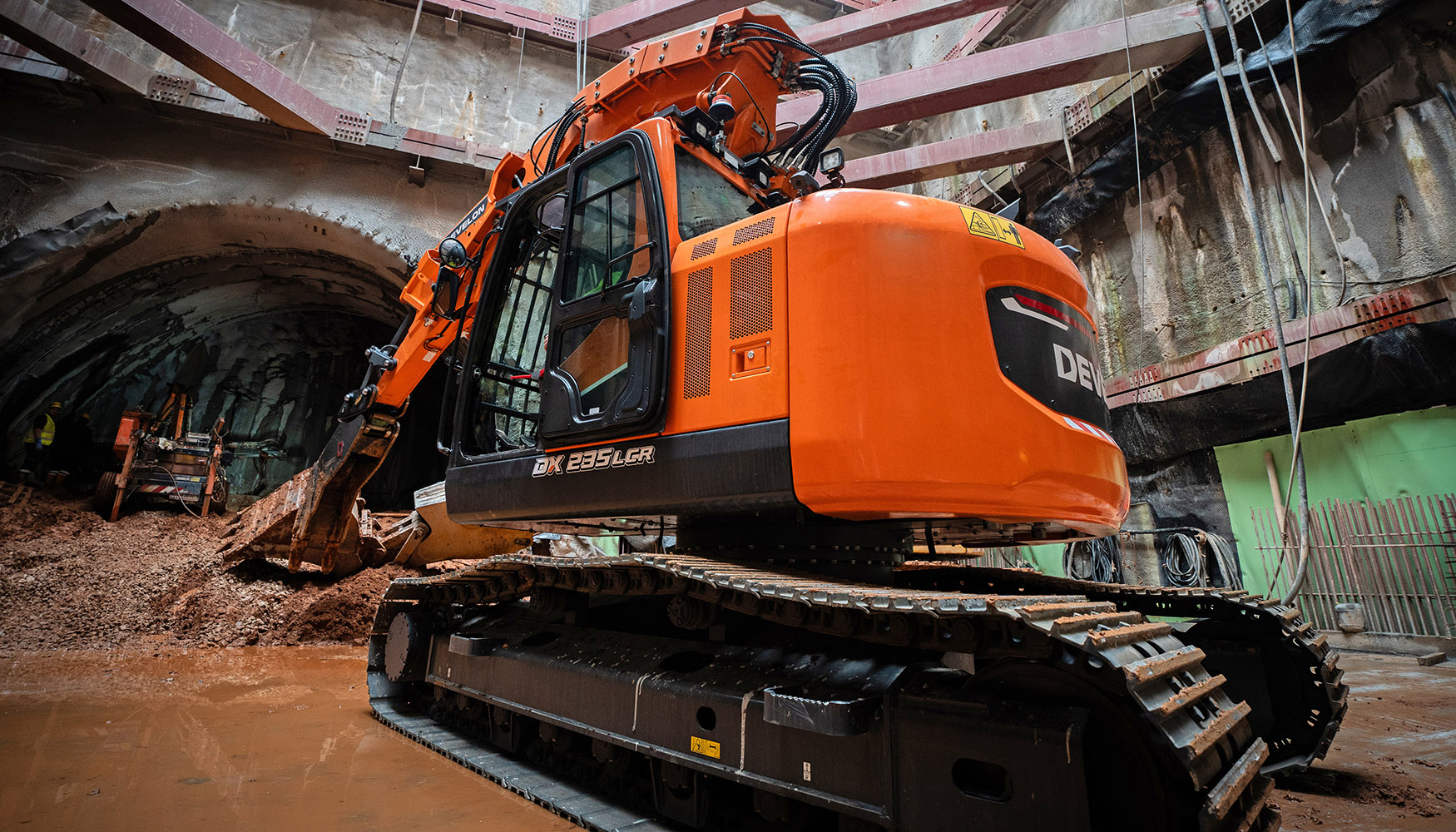 Escavadora de tneis Develon DX235RTF-7