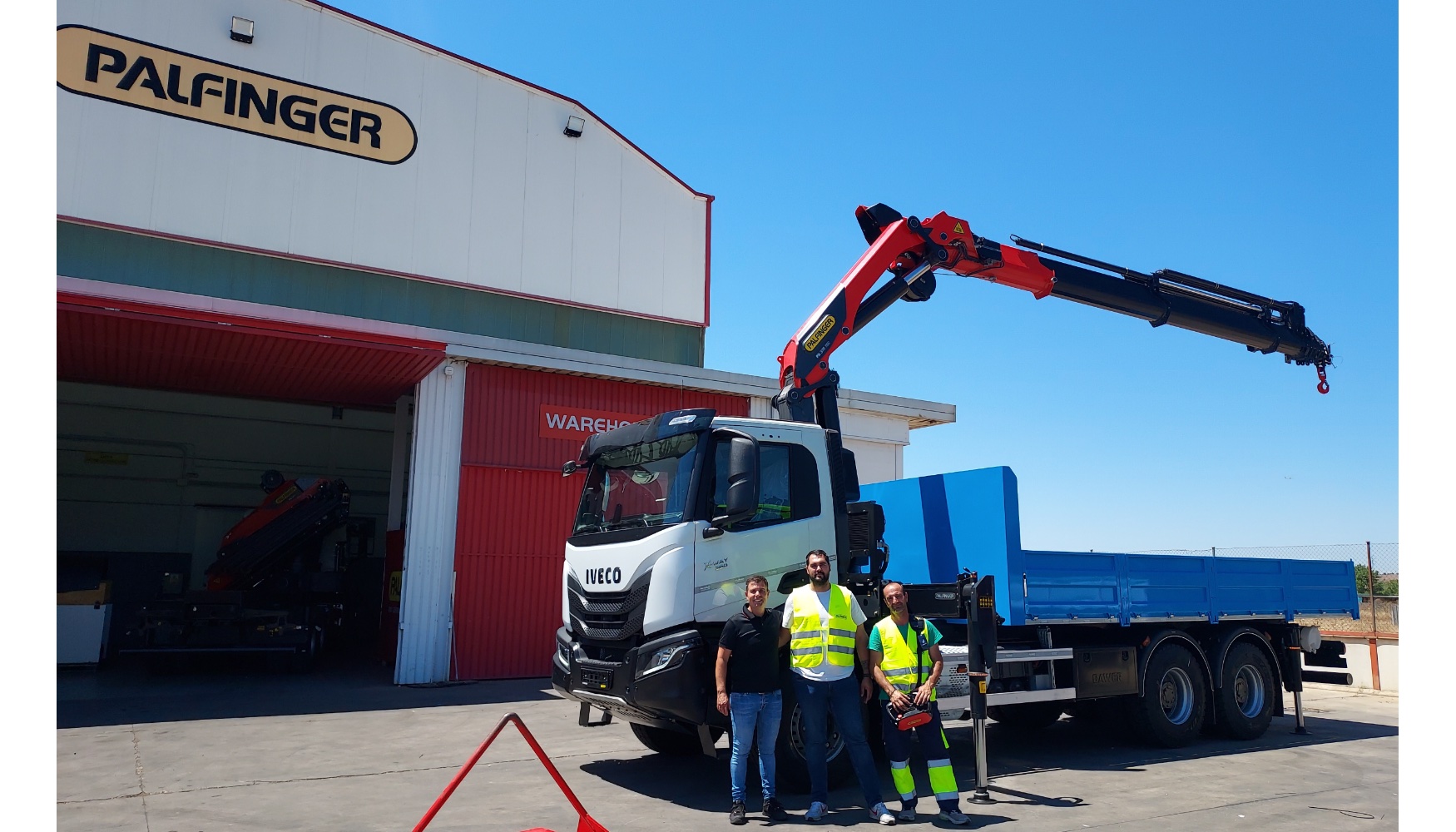 Acto de entrega a Gras y Bombeos Carrera de la Palfinger PK 370 TEC