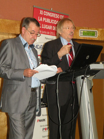 Enric Galve y Jordi Aranega, durante la ponencia que impartieron en el congreso