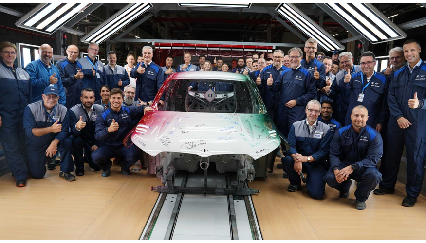 Foto de BMW Group inaugura en Hungra su primer taller de pintura sin combustibles fsiles