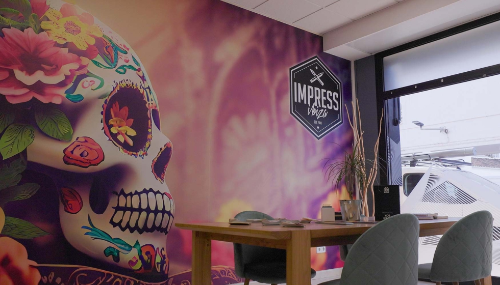 Imgenes de las instalaciones de Impress y sus equipos de impresin