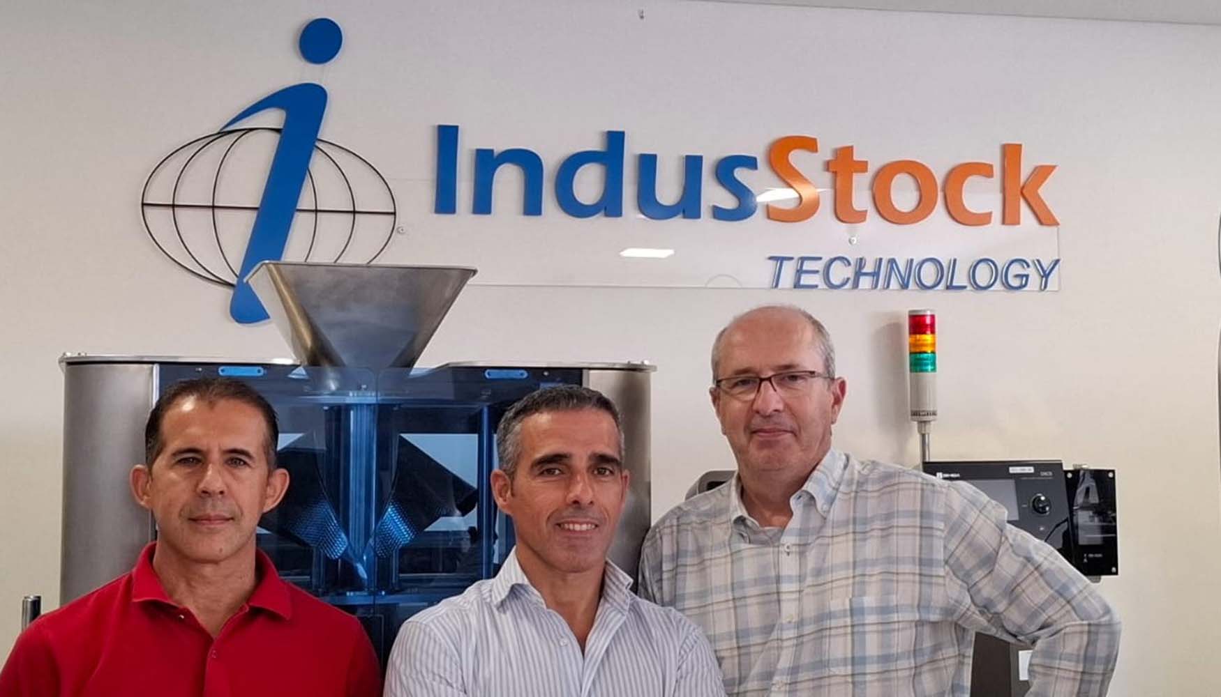 Da esquerda para a direita: Joo Ferreira, CEO da Indusstock; Sergio Pereira, diretor de Projeto; e Jos Barbosa, diretor de Marketing e Vendas...