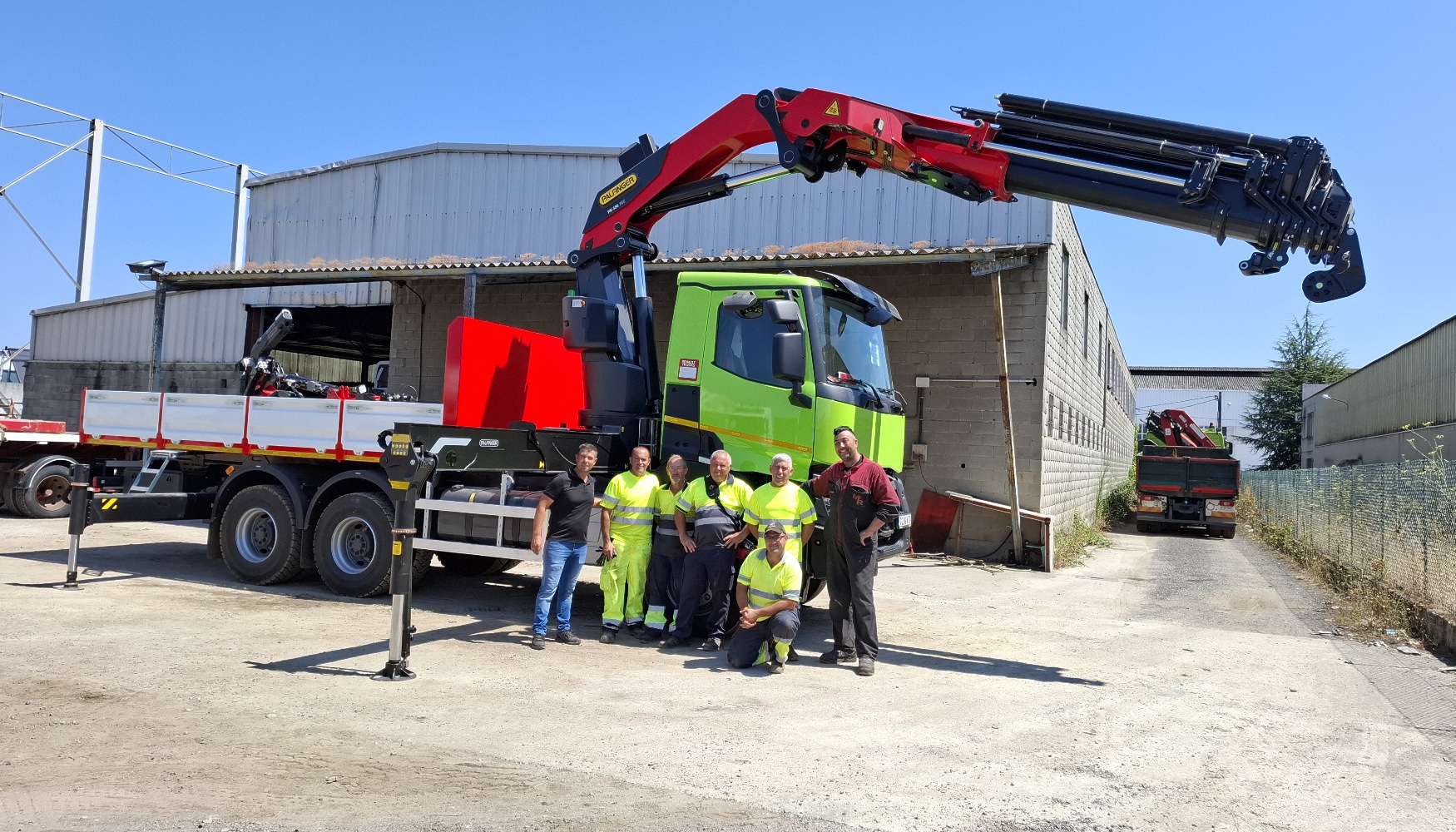 Acto de entrega a Copemaf de la gra Palfinger PK 480 TEC