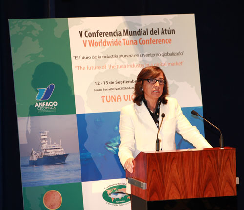 Rosa Aguilar, ministra de Medio Ambiente y Medio Rural y Marino, durante la inauguracin de la V Conferencia Mundial del Atn...