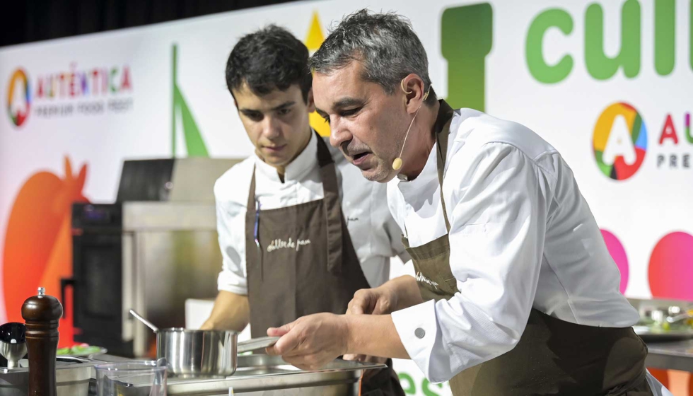 Reconocidos chefs como Javi Olleros cocinaron en directo en el Culinary Fest by Gusto del Sur de Autntica