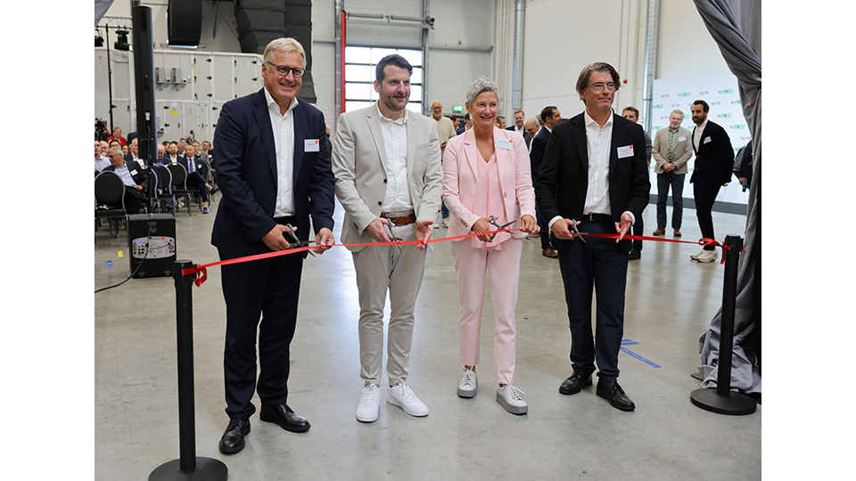 O CEO da Fuchs, Stefan Fuchs, na abertura da E-Lyte em Kaiserslautern
