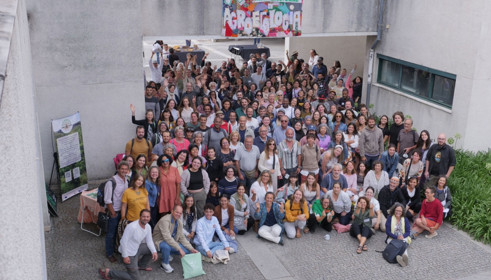 Foto de familia de los participantes del X Congreso Internacional de Agroecolog�a en Viseu (Portugal)