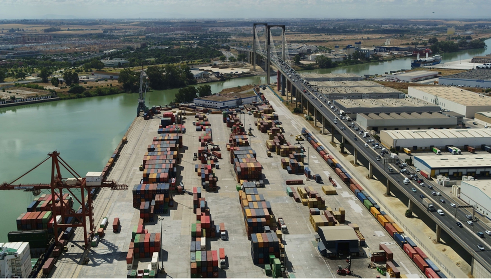 Foto de El trfico de mercancas por los puertos de inters general creci el 2,9% hasta agosto