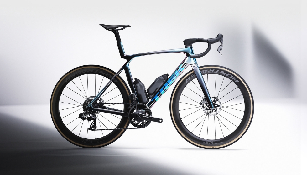 Las piezas de la nueva bicicleta de carretera Madone Gen 8 de Trek Bicycle Corporation tienen una menor huella de carbono gracias a los pol�meros...