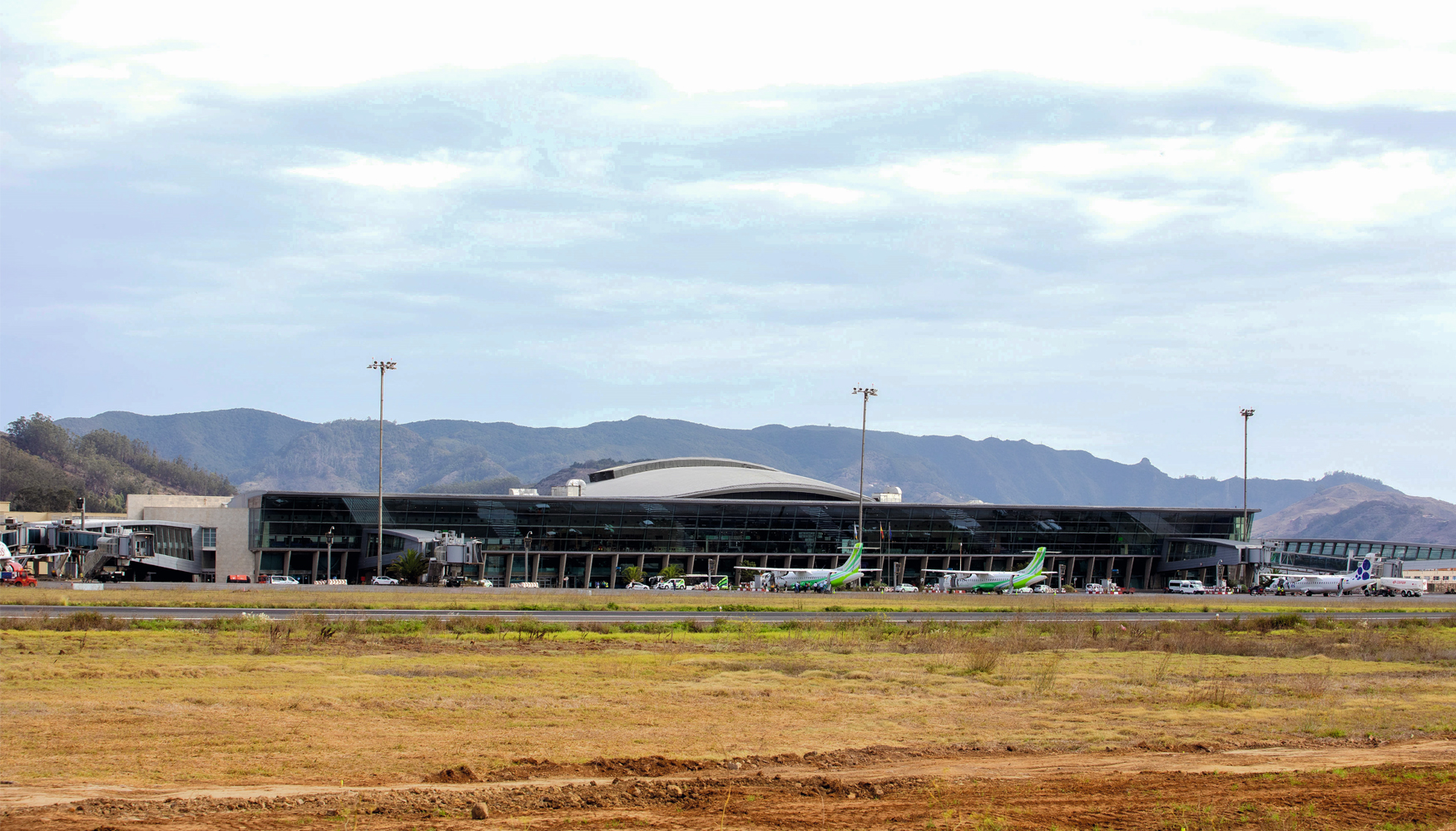 El Aeropuerto de Tenerife Norte-Ciudad de la Laguna ha mejorado la seguridad operacional y el funcionamiento aeroportuario con ayuda de tecnologa de...