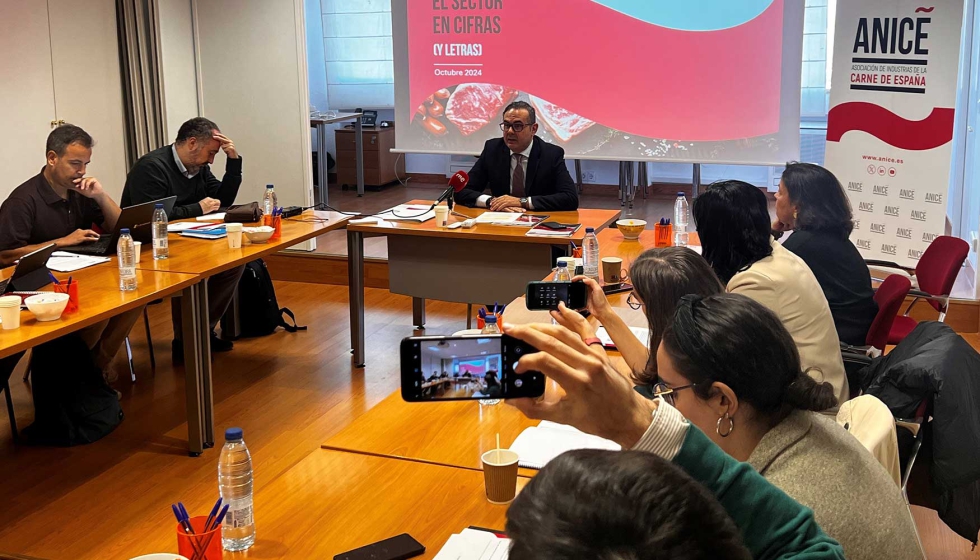 Giuseppe Aloisio, director general de Anice, durante la rueda de prensa