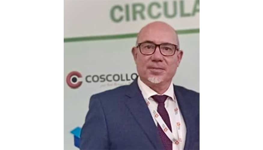 Antonio Muoz, director del rea de inyeccin de Coscollola