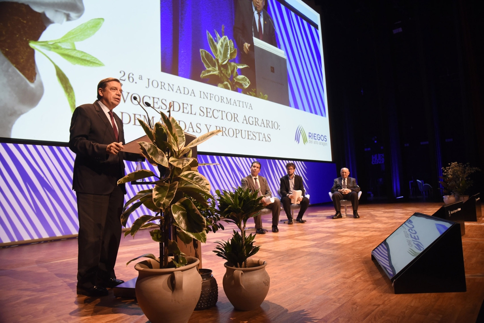 Luis Planas durante su intervencin en la Clausura de la 26 jornada informativa de Riegos del Alto Aragn