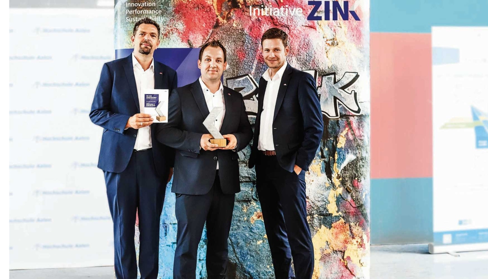 Tres representantes de Roto Frank Austria GmbH (Kalsdorf) recogieron el Premio de Fundicin a Presin de Zinc...