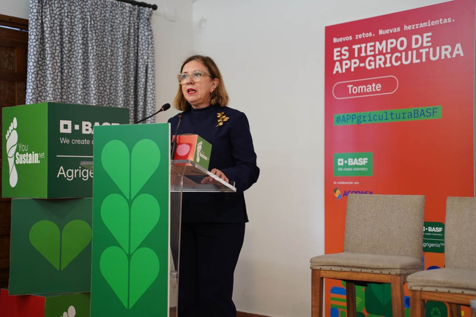 Foto 3. Mercedes Morn lvarez, consejera de Agricultura, Ganadera y Desarrollo Sostenible de la Junta de Extremadura, en la clausura de la jornada...