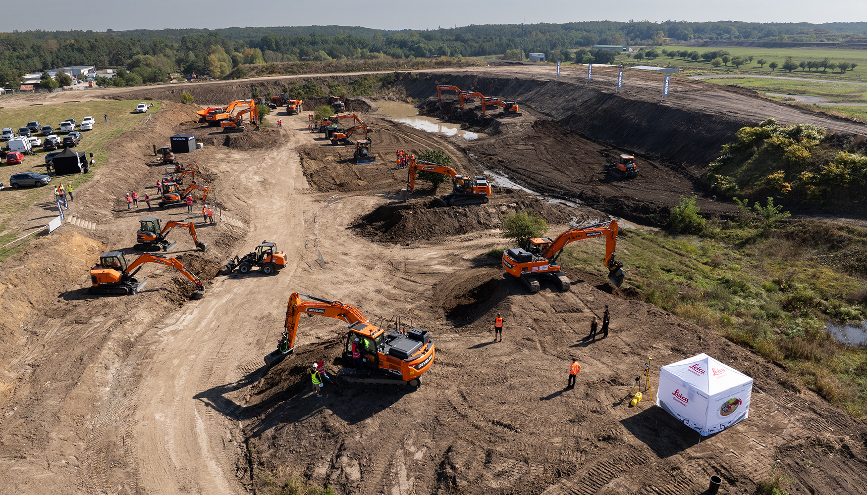 Mais de 600 clientes e distribuidores participaram na primeira edi��o das Demo Days da Develon