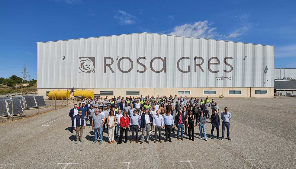 El equipo de Rosa Gres en la fbrica de Vallmoll (Tarragona)