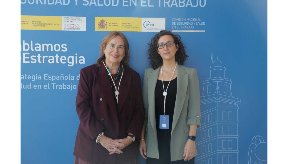 Adela Quinz-Torroja, del ISSGA, y Aitana Gar, del INSST, en la inauguracin del Congreso de SST de A Corua