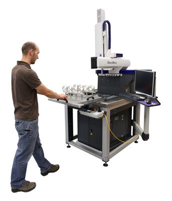 El equipo de tomografa informatizada Metrotom (CT) de Carl Zeiss funciona utilizando rayos X para escanear el producto...