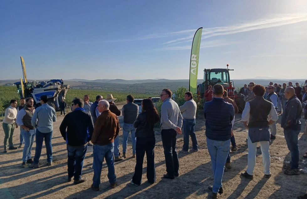 AGR by De Prado organiz una demostracin en campo en la finca Malavista, en Utrera (Sevilla)